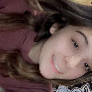 Meet your Posher, Alissa